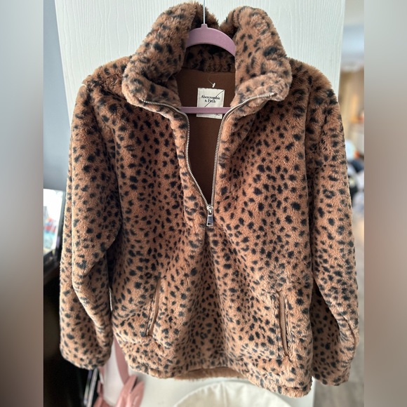 Abercrombie & Fitch cozy 1/4 zip - Picture 2 of 7